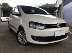 VOLKSWAGEN FOX 1.6 ROCK IN RIO 8V 2013/2014 OFERTA CARRO | OFERTA BAIXOS SALVADOR DO SUL / Carros no Vale