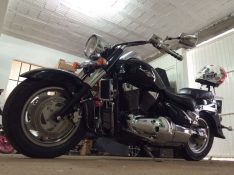 SUZUKI MOTOS BOULEVARD C 1500 2008/2009 OFERTA CARRO | OFERTA BAIXOS SALVADOR DO SUL / Carros no Vale