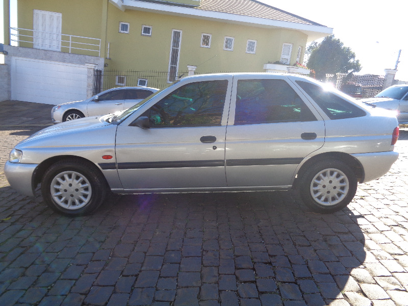 FORD ESCORT 1.8 GL 16V - 1998