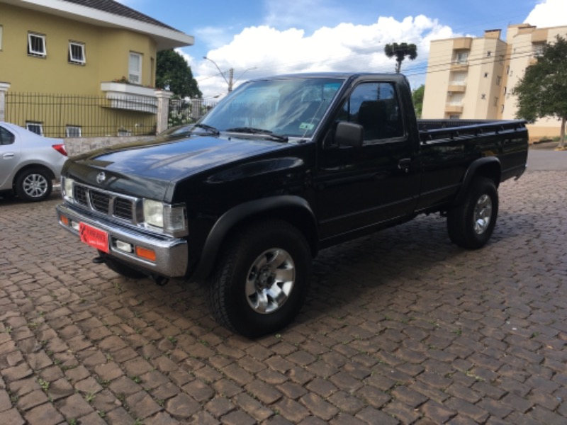 NISSAN PATHFINDER 2.5 SE 4X4 - 1995