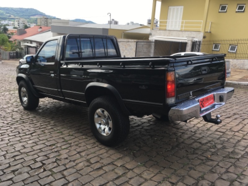 NISSAN PATHFINDER 2.5 SE 4X4 - 1995