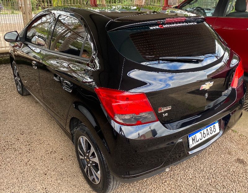 Chevrolet ONIX LTZ 1.4 2014 CENTRO AUTOMÓVEIS TEUTÔNIA / Carros no Vale