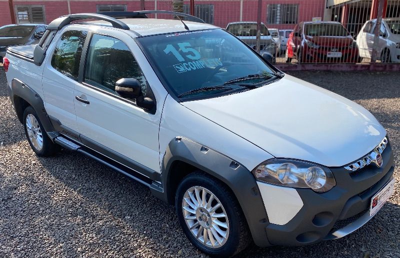 Fiat STRADA C.DUPLA ADVENTURE 1.8 2015 CENTRO AUTOMÓVEIS TEUTÔNIA / Carros no Vale