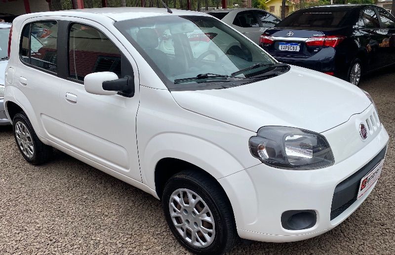 Fiat UNO VIVACE CELEB 1.0 EVO 2016 CENTRO AUTOMÓVEIS TEUTÔNIA / Carros no Vale