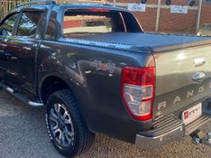 Ford RANGER C.DUPLA LIMITED 3.2 4×4 2018 CENTRO AUTOMÓVEIS TEUTÔNIA / Carros no Vale