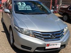 Honda CITY LX 2013 CENTRO AUTOMÓVEIS TEUTÔNIA / Carros no Vale