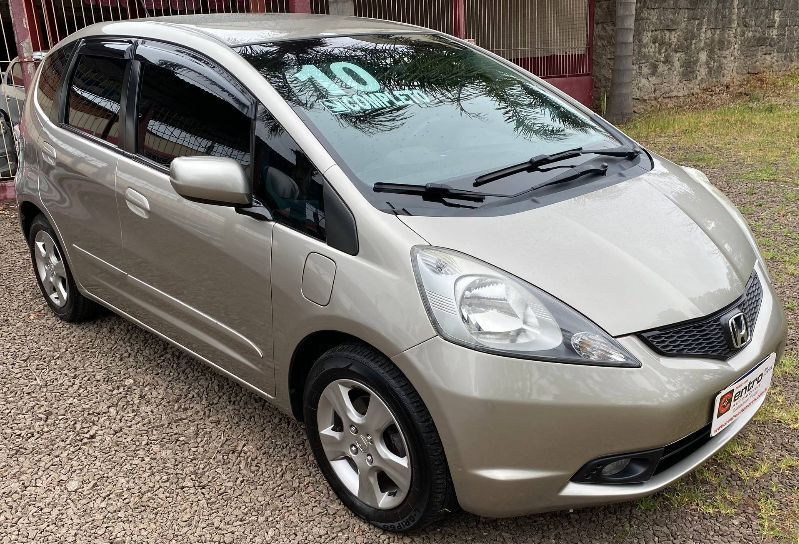 Honda FIT LX 1.4 2010 CENTRO AUTOMÓVEIS TEUTÔNIA / Carros no Vale