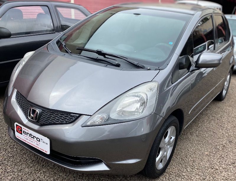 Honda FIT LXL 1.4 2010 CENTRO AUTOMÓVEIS TEUTÔNIA / Carros no Vale