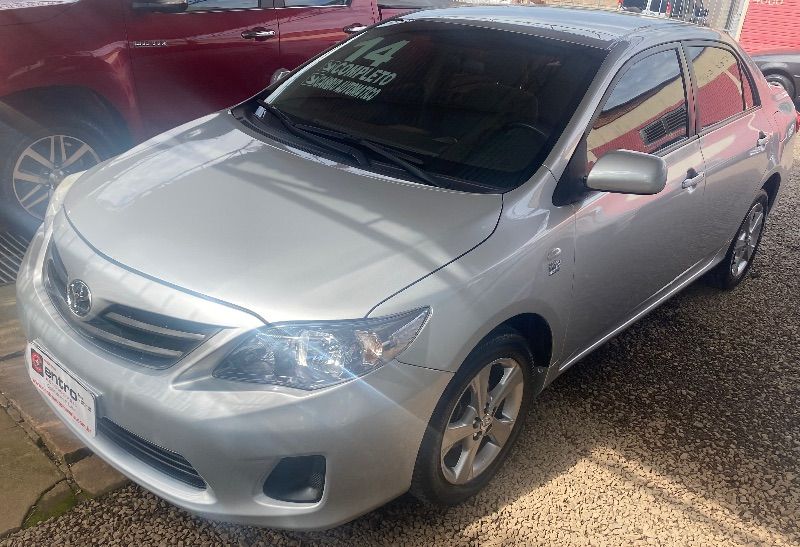 Toyota COROLLA GLi 1.8 2014 CENTRO AUTOMÓVEIS TEUTÔNIA / Carros no Vale