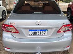 Toyota COROLLA GLi 1.8 2014 CENTRO AUTOMÓVEIS TEUTÔNIA / Carros no Vale