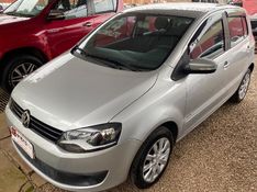 Volkswagen FOX 1.0 2014 CENTRO AUTOMÓVEIS TEUTÔNIA / Carros no Vale