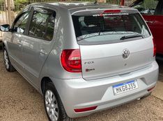 Volkswagen FOX 1.0 2014 CENTRO AUTOMÓVEIS TEUTÔNIA / Carros no Vale