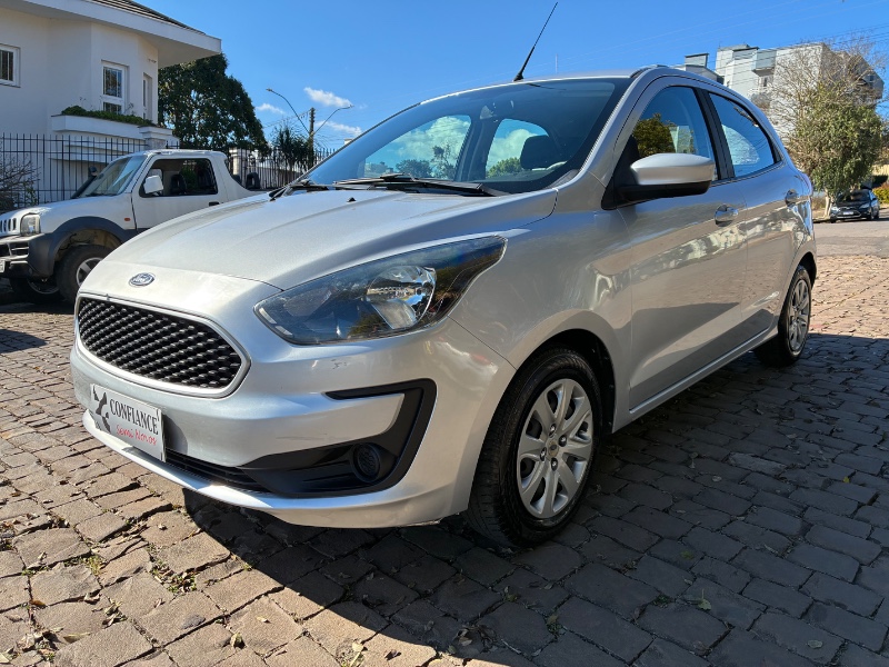 FORD KA 1.0 SE FLEX 5P 2019/2020 COMPLETO VEÍCULOS GUAPORÉ / Carros no Vale