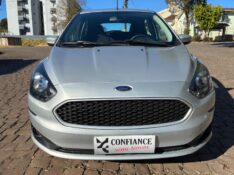FORD KA 1.0 SE FLEX 5P 2019/2020 COMPLETO VEÍCULOS GUAPORÉ / Carros no Vale