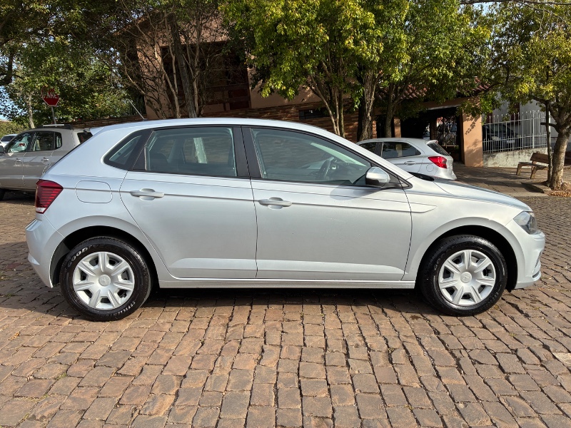 VOLKSWAGEN POLO 1.0 FLEX 12V 5P 2019/2020 COMPLETO VEÍCULOS GUAPORÉ / Carros no Vale