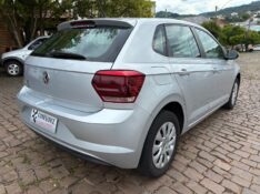 VOLKSWAGEN POLO 1.0 FLEX 12V 5P 2019/2020 COMPLETO VEÍCULOS GUAPORÉ / Carros no Vale