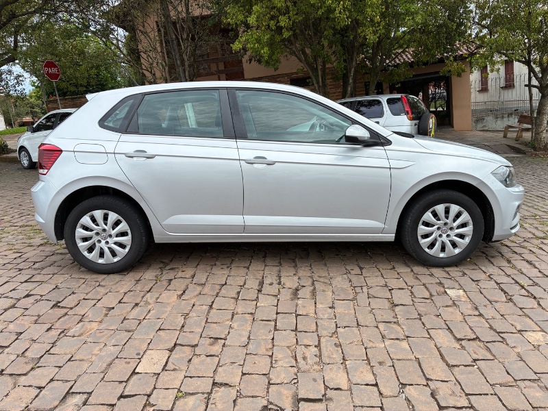 VOLKSWAGEN POLO 1.0 FLEX 12V 5P 2019/2020 COMPLETO VEÍCULOS GUAPORÉ / Carros no Vale