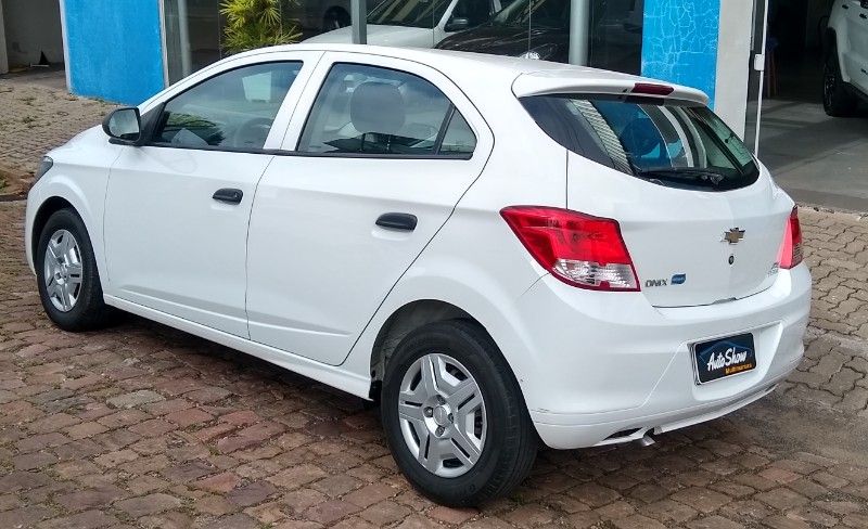 CHEVROLET ONIX 1.0 JOY 2017/2018 AUTO SHOW SANTA CRUZ DO SUL / Carros no Vale