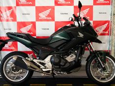 HONDA NC 750X VERDE 2021/2021 VALECROSS HONDA DREAM LAJEADO / Carros no Vale