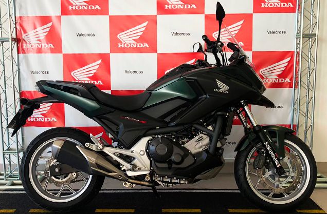 HONDA NC 750X VERDE 2021/2021 VALECROSS HONDA DREAM LAJEADO / Carros no Vale