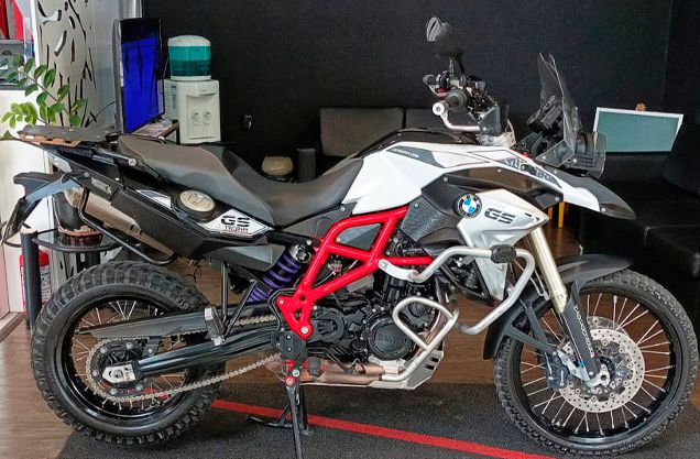 Bmw F 800 GS BRANCA 2017/2017 VALECROSS HONDA DREAM LAJEADO / Carros no Vale