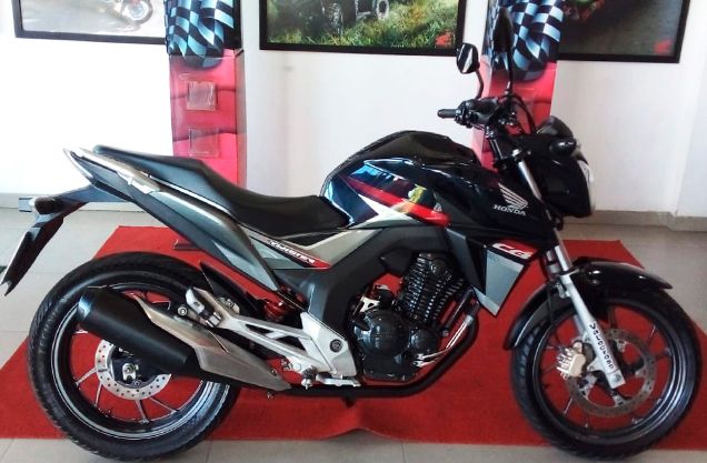 HONDA CB 250F AZUL 2018/2018 VALECROSS HONDA DREAM LAJEADO / Carros no Vale