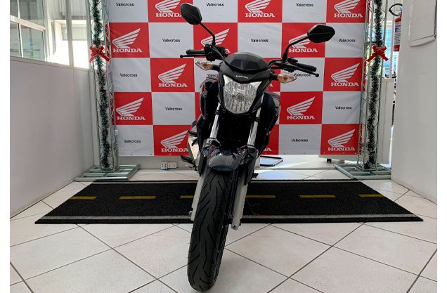 HONDA CB 250F AZUL 2017/2018 VALECROSS HONDA DREAM LAJEADO / Carros no Vale