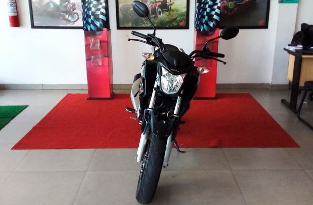 HONDA CB 250F AZUL 2018/2018 VALECROSS HONDA DREAM LAJEADO / Carros no Vale