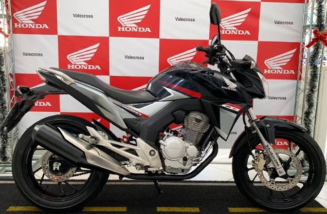 HONDA CB 250F AZUL 2017/2018 VALECROSS HONDA DREAM LAJEADO / Carros no Vale