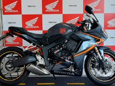 HONDA CBR 650R CINZA 2021/2021 VALECROSS HONDA DREAM LAJEADO / Carros no Vale