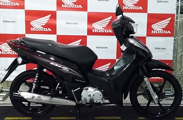 Honda BIZ 125 PRETA 2015/2016 VALECROSS HONDA DREAM LAJEADO / Carros no Vale