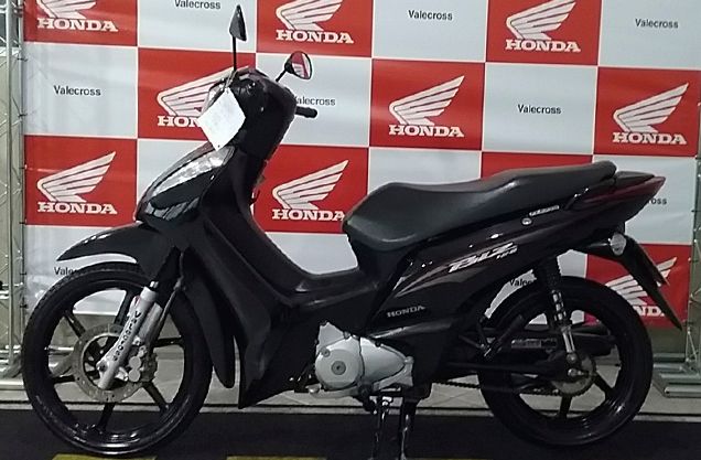 Honda BIZ 125 PRETA 2015/2016 VALECROSS HONDA DREAM LAJEADO / Carros no Vale