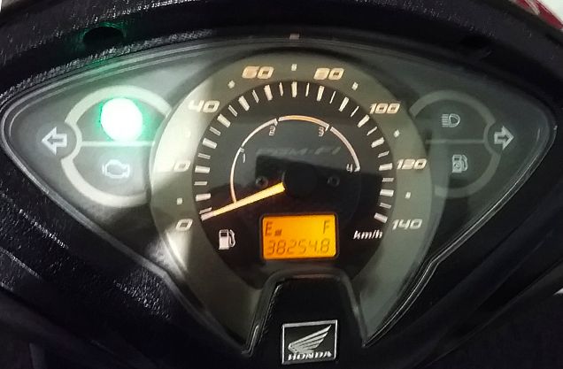 Honda BIZ 125 PRETA 2015/2016 VALECROSS HONDA DREAM LAJEADO / Carros no Vale