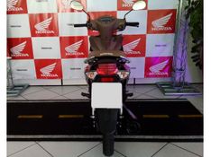 Honda BIZ 125 PRETA 2017/2018 VALECROSS HONDA DREAM LAJEADO / Carros no Vale