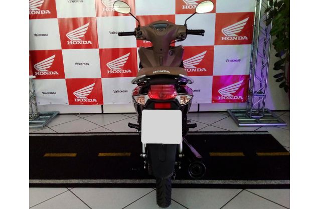 Honda BIZ 125 PRETA 2017/2018 VALECROSS HONDA DREAM LAJEADO / Carros no Vale