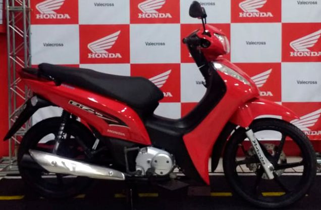 Honda BIZ 125 EX VERMELHA 2015/2015 VALECROSS HONDA DREAM LAJEADO / Carros no Vale