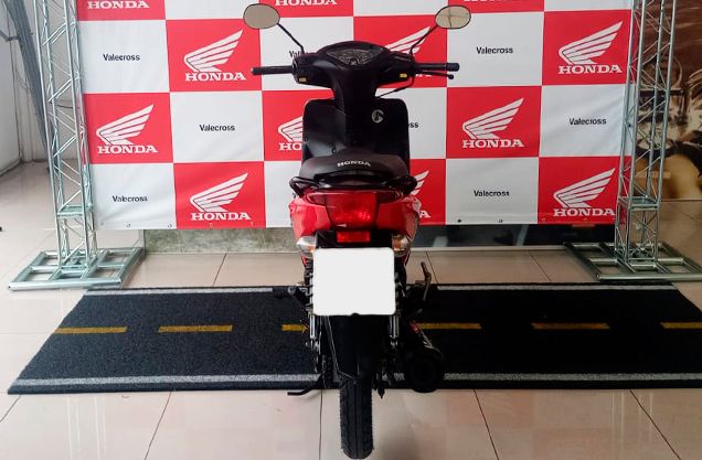 Honda BIZ 125 EX VERMELHA 2015/2015 VALECROSS HONDA DREAM LAJEADO / Carros no Vale