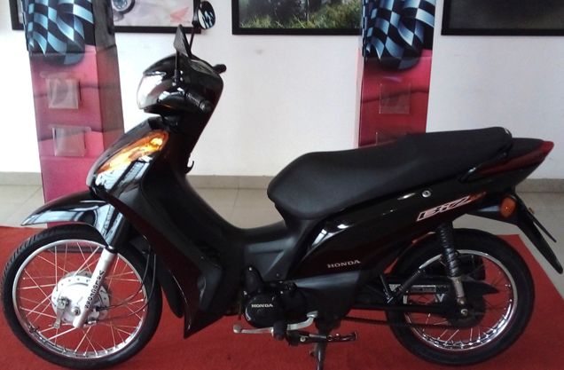 HONDA C 100 BIZ ES PRETA 2015/2015 VALECROSS HONDA DREAM LAJEADO / Carros no Vale