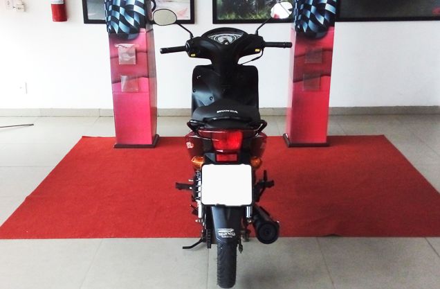 HONDA C 100 BIZ ES PRETA 2015/2015 VALECROSS HONDA DREAM LAJEADO / Carros no Vale