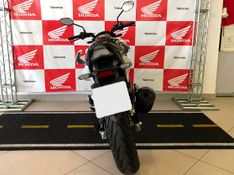 Honda CB 250F BRANCA 2018/2019 VALECROSS HONDA DREAM LAJEADO / Carros no Vale