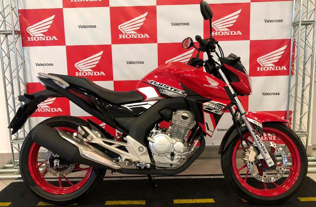 Honda CB 250F ABS VERMELHA 2021/2021 VALECROSS HONDA DREAM LAJEADO / Carros no Vale