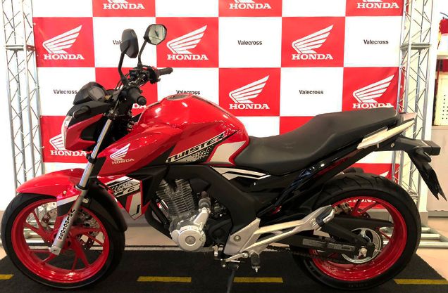 Honda CB 250F ABS VERMELHA 2021/2021 VALECROSS HONDA DREAM LAJEADO / Carros no Vale