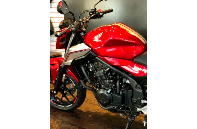 Honda CB 500F VERMELHA 2019/2019 VALECROSS HONDA DREAM LAJEADO / Carros no Vale