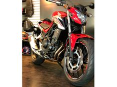 Honda CB 500F VERMELHA 2019/2019 VALECROSS HONDA DREAM LAJEADO / Carros no Vale