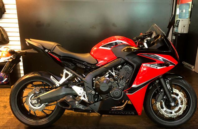 Honda CBR 650F VERMELHA 2019/2019 VALECROSS HONDA DREAM LAJEADO / Carros no Vale