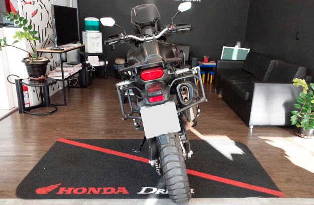 Honda CRF 1000L AFRICA TWIN PRETA 2019/2020 VALECROSS HONDA DREAM LAJEADO / Carros no Vale