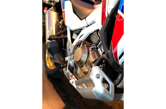 HONDA CRF 1100L Africa Twin Adventure Sports ES BRANCA 2021/2021 VALECROSS HONDA DREAM LAJEADO / Carros no Vale