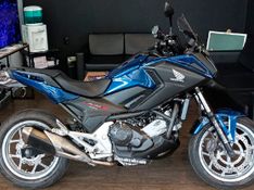 Honda NC 750X AZUL 2019/2020 VALECROSS HONDA DREAM LAJEADO / Carros no Vale