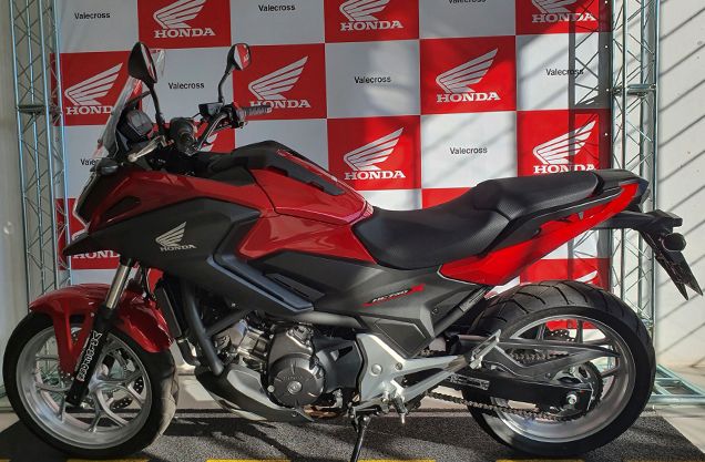 Honda NC 750X VERMELHA 2019/2020 VALECROSS HONDA DREAM LAJEADO / Carros no Vale