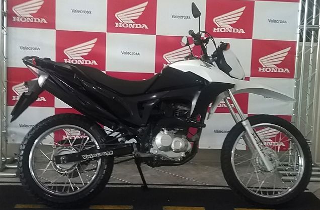 HONDA NXR 160 BROS BRANCA 2017/2017 VALECROSS HONDA DREAM LAJEADO / Carros no Vale